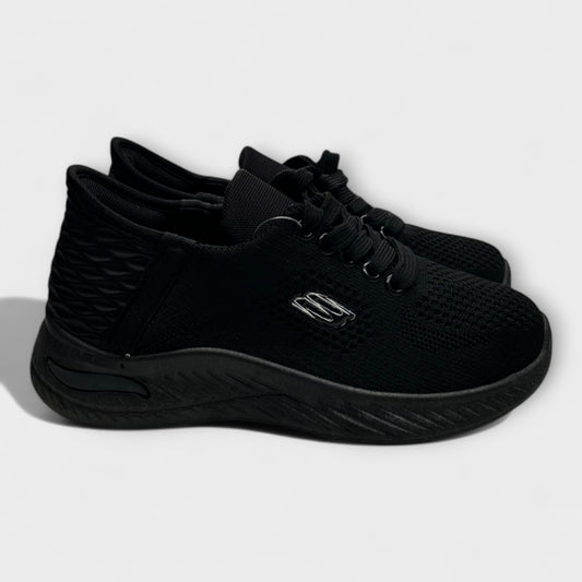 Scarpa Con Lacci In Tela