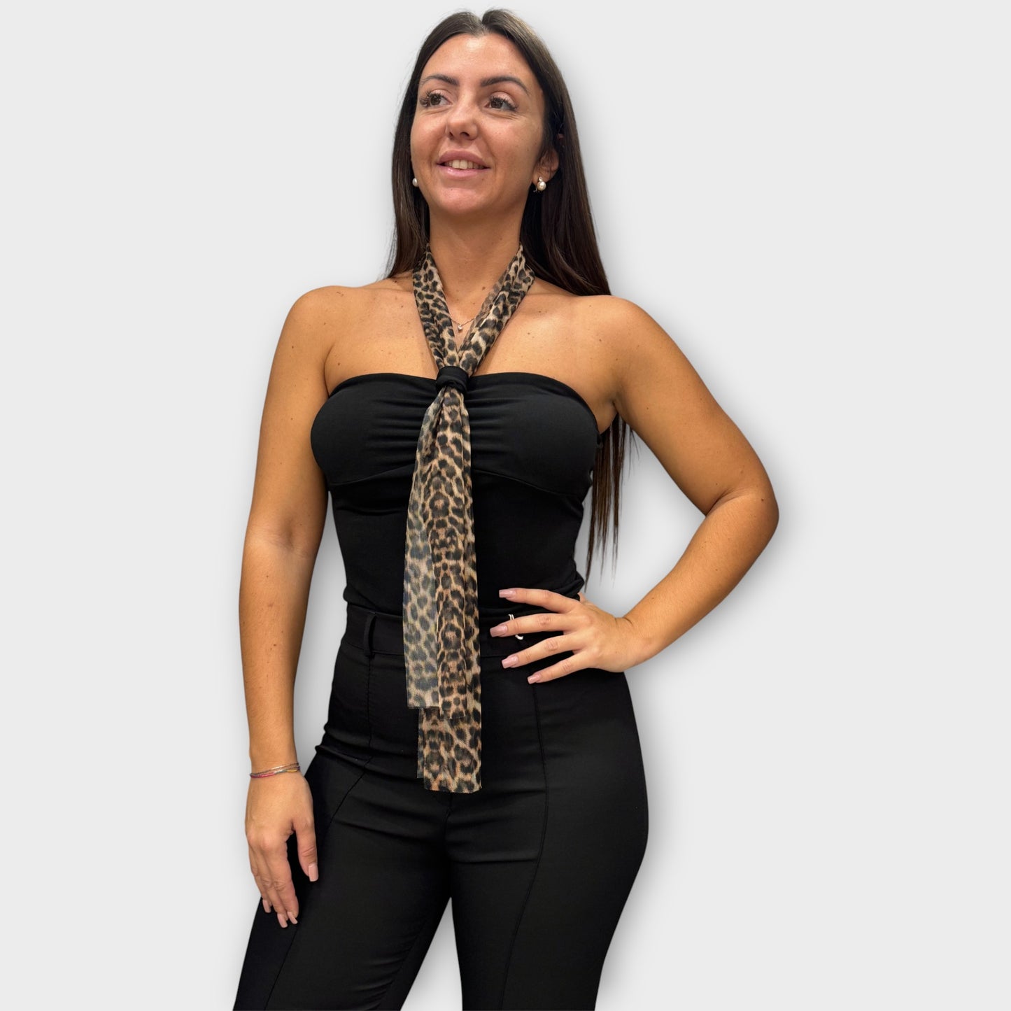 Body con foulard