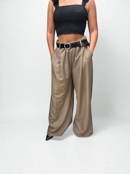 Pantalone zampa con accessorio