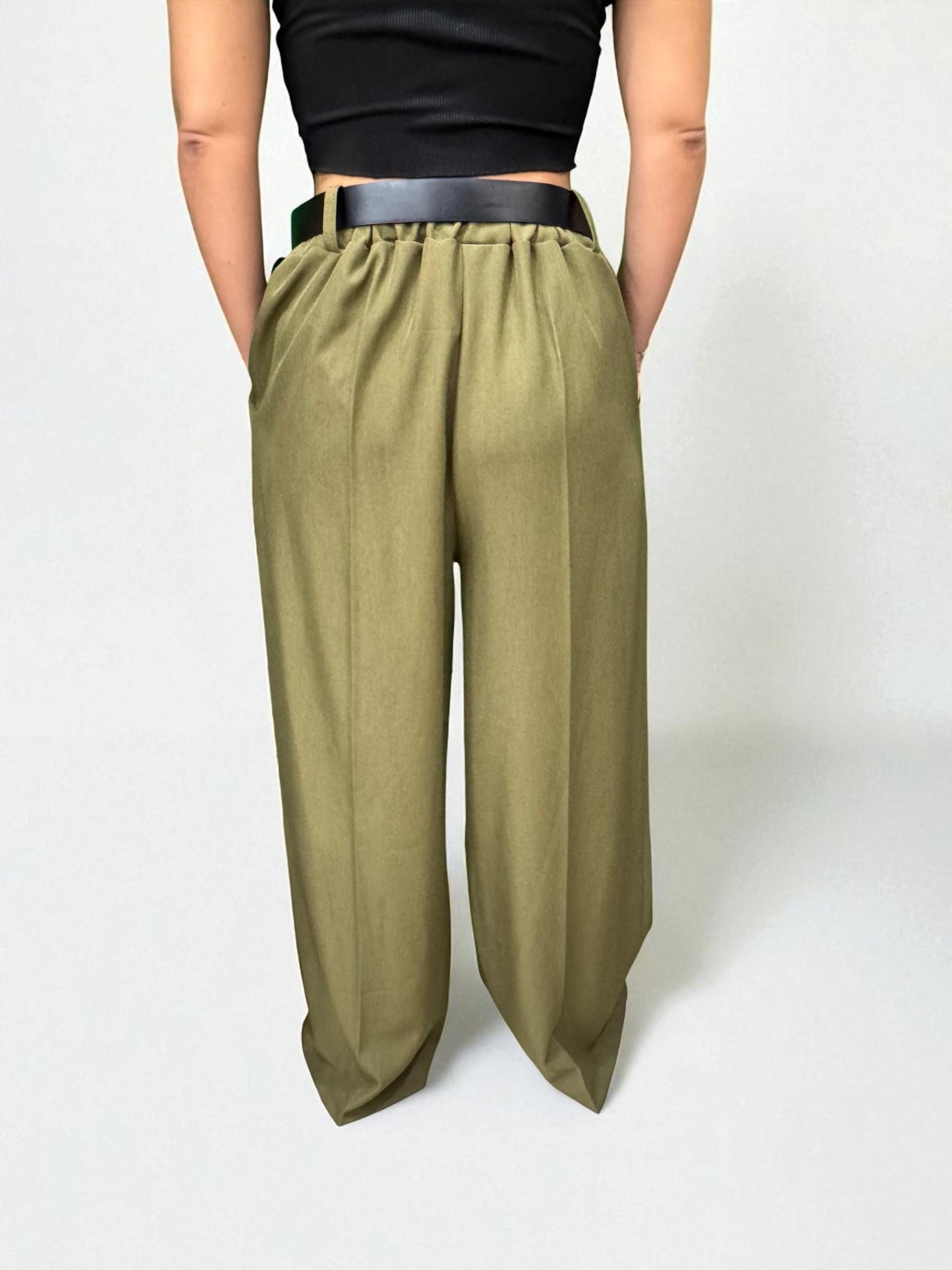 Pantalone zampa con accessorio
