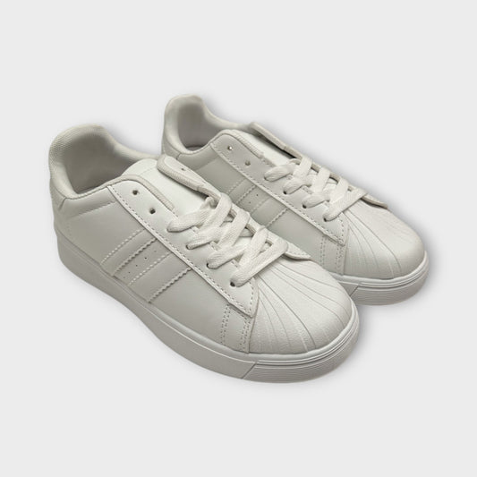 Sneaker Classica con Lacci