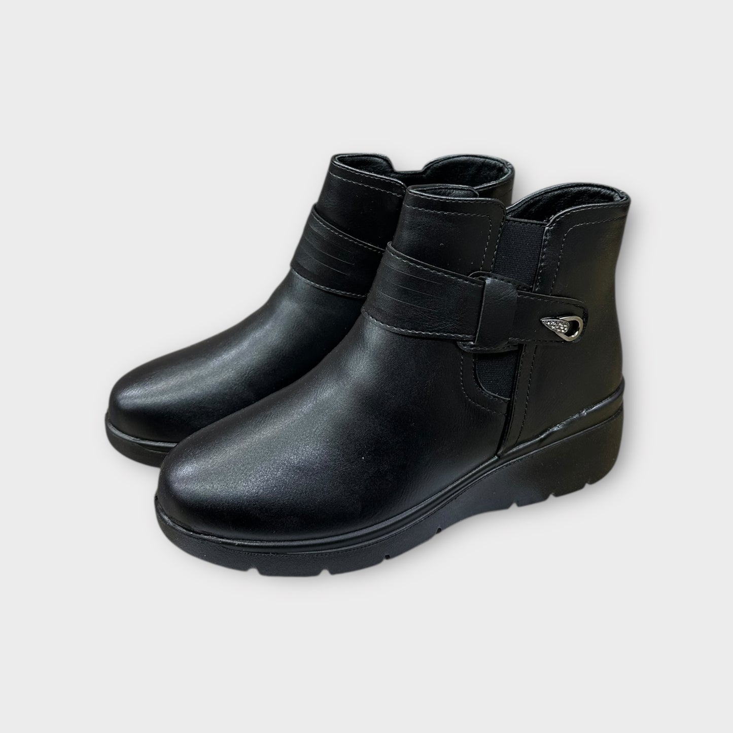 Stivaletto Donna Con Cinturino E Zip